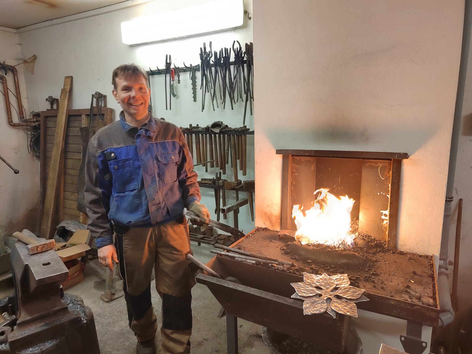 5CB2CDB5-D756-4938-A496-7228BB6C91C1